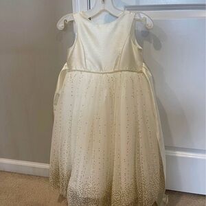 Elegant Ivory Sleeveless Dress